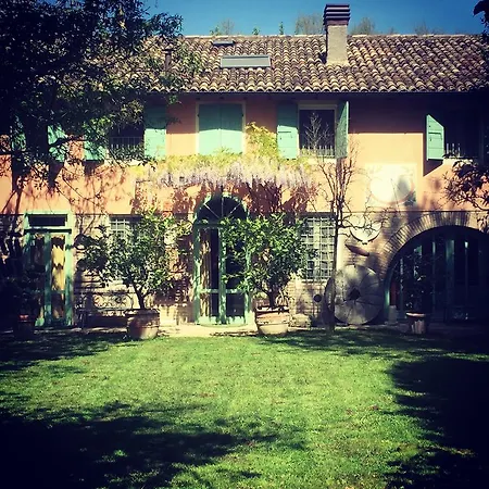 Oda ve Kahvaltı Casa Delle Meridiane 3*